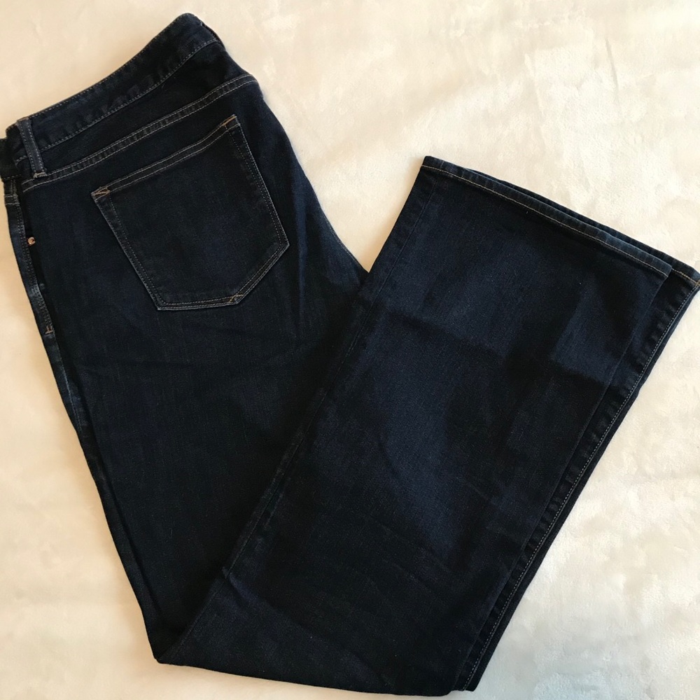 GAP Curvy Boot Cut Jeans